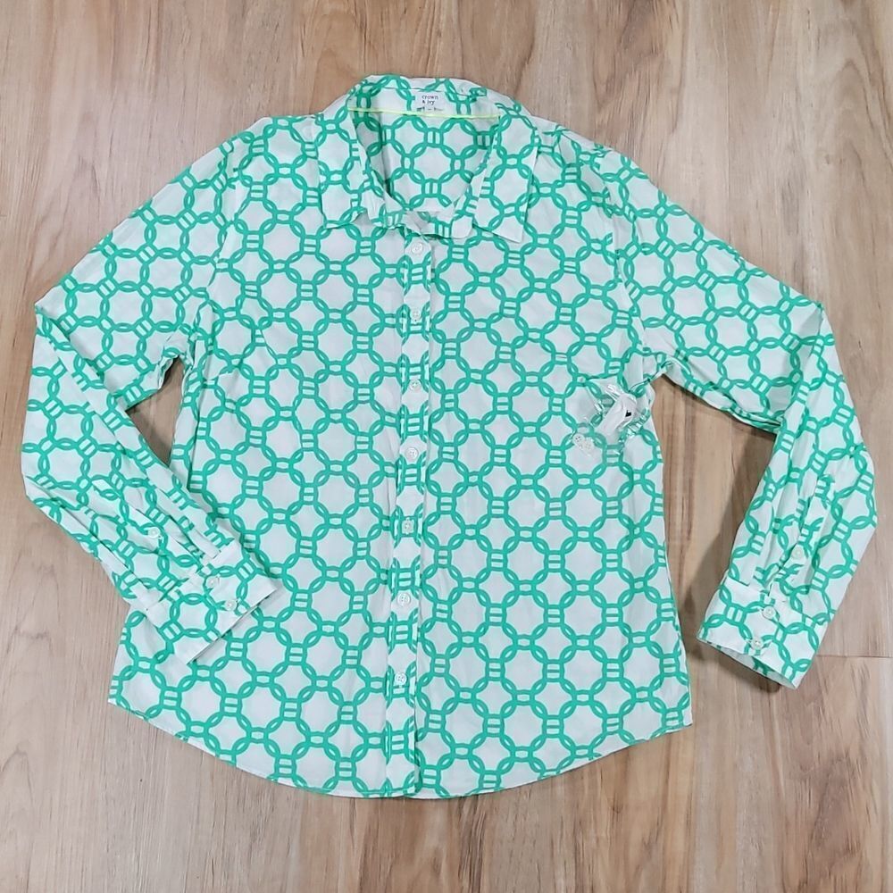 🔹️NWT Crown & Ivy White & Green Geo Print Buttoned Long Sleeve Shirt Large